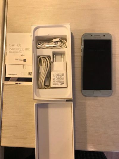 Лот: 11228311. Фото: 1. Смартфон Samsung Galaxy A5 (2017... Смартфоны