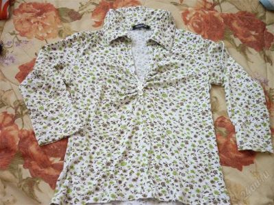 Лот: 787575. Фото: 1. Кофта 40-42 размер. Свитеры, толстовки, худи