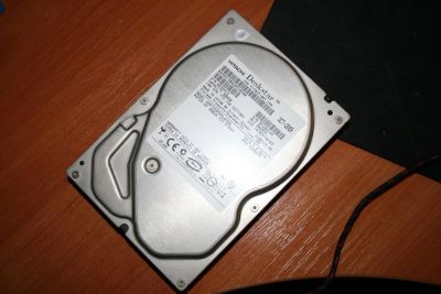 Лот: 10382988. Фото: 1. Hitachi Deskstar HDP725050GLA360... Жёсткие диски (HDD)