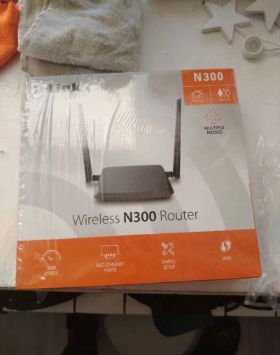 Лот: 25440376. Фото: 1. Wifi роутер dlink dir-615. Маршрутизаторы (роутеры)