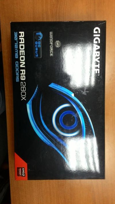 Лот: 6306960. Фото: 1. R9 280X от Gigabyte GV-R928XOC-3GD. Видеокарты