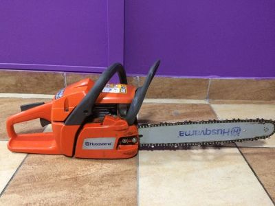 Лот: 7691729. Фото: 1. Продам бензопилу Husqvarna 235... Бензо-, мотоинструмент