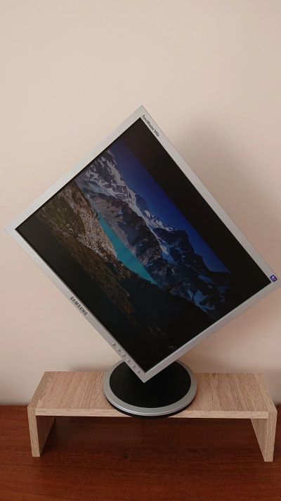 Лот: 19122590. Фото: 1. ЖК монитор 19" Samsung 940N. ЖК-мониторы