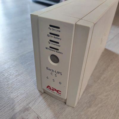 Лот: 16515871. Фото: 1. ИБП APC Back-UPS CS 650. ИБП, аккумуляторы для ИБП