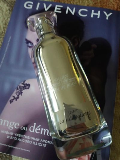 Лот: 10381875. Фото: 1. Essence eau de Musc Narciso Rodrigues. Женская парфюмерия