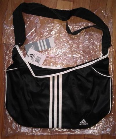 Лот: 958251. Фото: 1. Сумка спортивная женская Adidas. Сумки