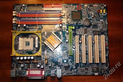 Лот: 555061. Фото: 1. Материнская плата Gigabyte GA-8IPE1000... Материнские платы