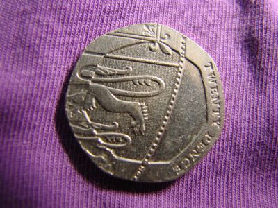 Лот: 3976124. Фото: 1. 20 пенсов 2011, Соединённое Королевство... Европа