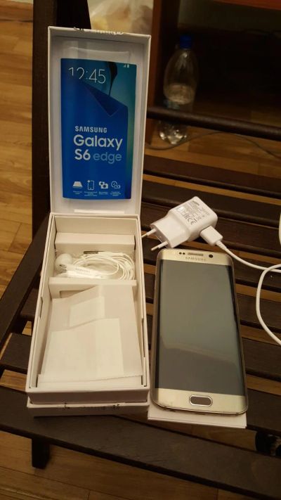 Лот: 8804000. Фото: 1. Samsung S6 Edge Gold 32gb. Смартфоны