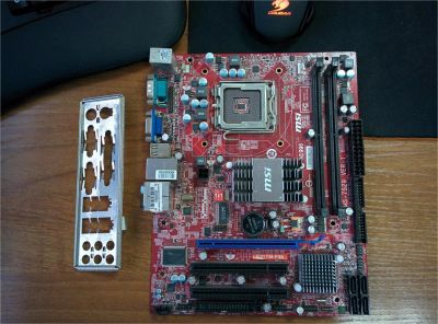 Лот: 10015489. Фото: 1. Материнская плата MSI G31TM-P35. Материнские платы