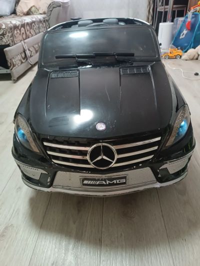 Лот: 23242266. Фото: 1. Электромобиль Mercedes AMG ML6. Детские электромобили