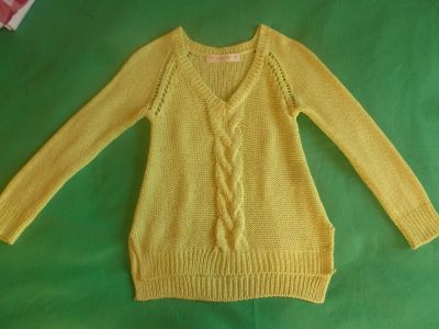 Лот: 5143055. Фото: 1. Свитер Zara салатового цвета 42-44... Свитеры, толстовки, худи