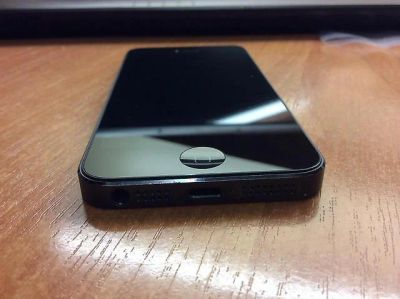 Лот: 6673769. Фото: 1. iPhone 5 black 16Gb (обмен). Смартфоны