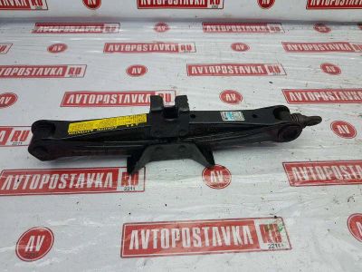 Лот: 20902351. Фото: 1. Домкрат 1100 кг Subaru (б/у). Двигатель и элементы двигателя