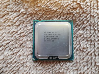 Лот: 14789396. Фото: 1. Процессор Intel Pentium Dual-Core... Процессоры