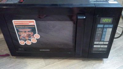 Лот: 9982589. Фото: 1. Микроволновка Samsung CE103VR. Микроволновки, мини-печи