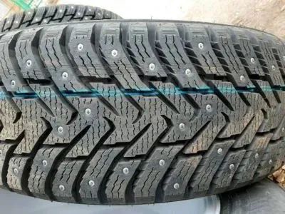 Лот: 20983092. Фото: 1. Зимняя резина 195/60 R-15 "Nokian... Шины