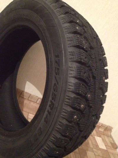 Лот: 10409173. Фото: 1. Hankook Winter I*Pike 175/65 R14. Шины