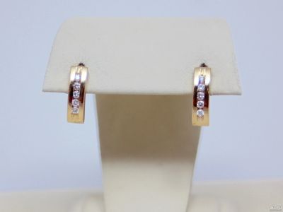 Лот: 13574672. Фото: 1. ЗОЛОТЫЕ СЕРЬГИ С БРИЛЛИАНТАМИ... Серьги, каффы