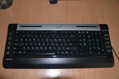 Лот: 3948987. Фото: 1. Клавиатура Genius SlimStar. Клавиатуры и мыши
