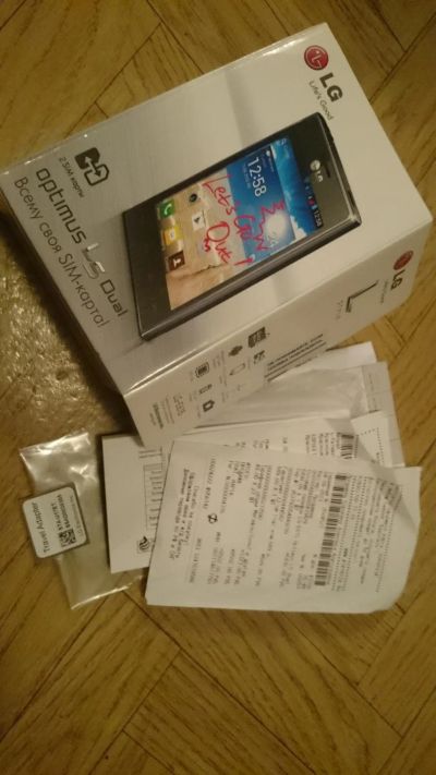 Лот: 6216893. Фото: 1. Коробка с документами от LG optimus... Коробки, инструкции