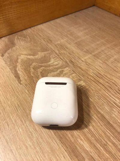 Лот: 17731629. Фото: 1. кейс для наушников airpods 2... Наушники, гарнитуры