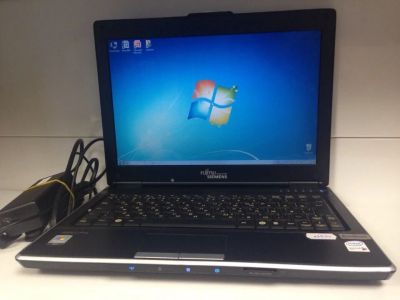 Лот: 11633625. Фото: 1. Ноутбук Fujitsu Siemens AMILO... Ноутбуки