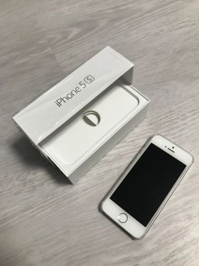 Лот: 17110086. Фото: 1. Apple iPhone 5s 32 гб, оригинал... Смартфоны