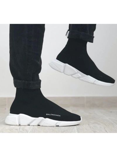 Лот: 16796766. Фото: 1. 1 Кроссовки Balenciaga. Кеды, кроссовки, слипоны
