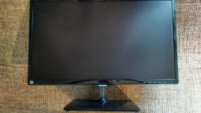 Лот: 9122739. Фото: 1. Монитор Samsung S24D390HL. ЖК-мониторы