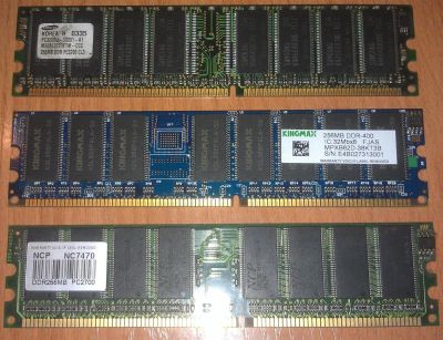 Лот: 3473373. Фото: 1. DDR1 PC3200 три планки по 256mb... Оперативная память