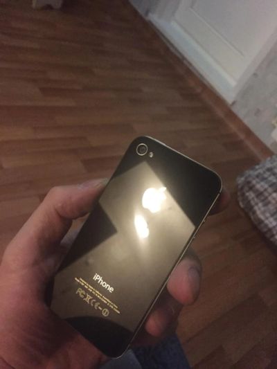 Лот: 6757897. Фото: 1. iPhone 4s полный комплект. Смартфоны