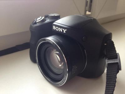 Лот: 5274116. Фото: 1. фотоаппарат sony dsc-h100. Цифровые компактные