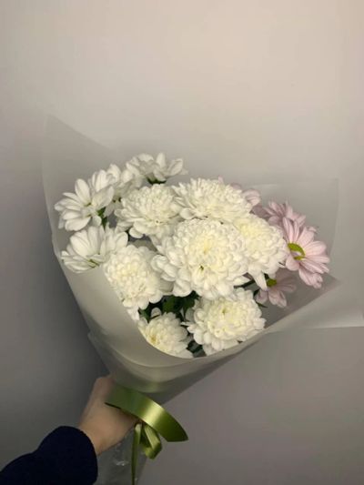 Лот: 25348411. Фото: 1. 6. Букет-комплимент из хризантем. Свежие цветы