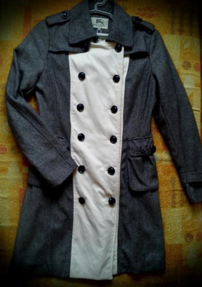 Лот: 5436332. Фото: 1. Стильный плащ Burberry. Верхняя одежда