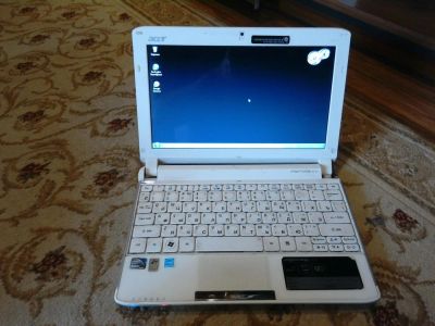 Лот: 8279713. Фото: 1. Рабочий компактный нетбук Acer... Ноутбуки