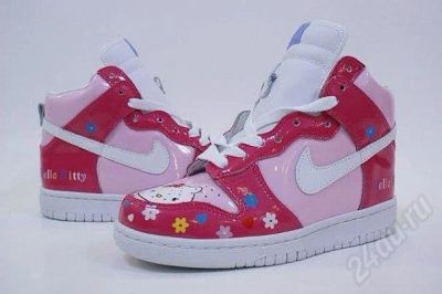 Лот: 377227. Фото: 1. Кроссовки nike dunk hello kitty. Кеды, кроссовки, слипоны