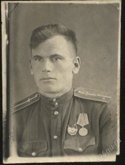 Лот: 2105604. Фото: 1. 20 ноября 1943 года * ст. лейтенант... Фотографии