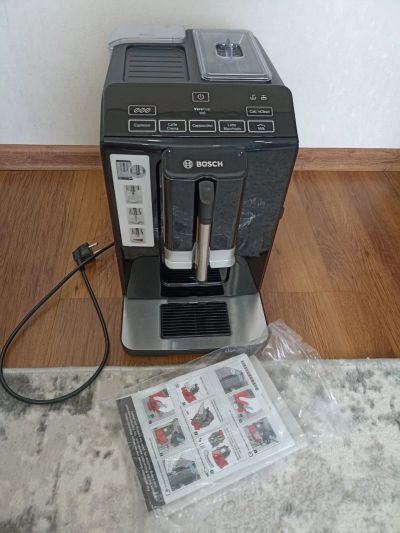 Лот: 25588057. Фото: 1. Кофемашина Bosch TIS 30129 RW. Чайники, кофемашины, кулеры