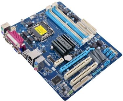 Лот: 12652859. Фото: 1. Gigabyte GA-G41M-Combo (LGA775... Материнские платы