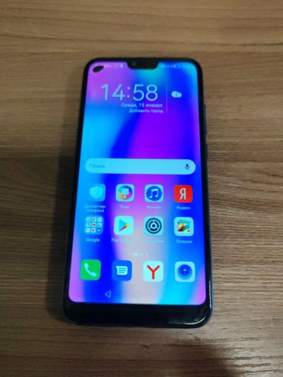 Лот: 24912781. Фото: 1. Телефон рабочий Honor 10. Смартфоны