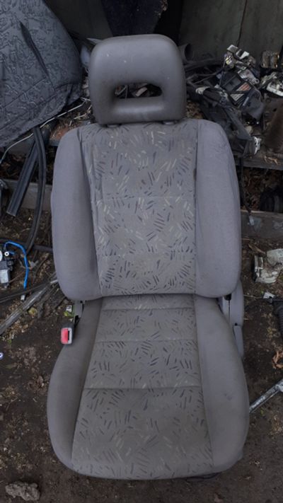 Лот: 11737862. Фото: 1. Сидения Mazda Demio (Мазда Демио... Салон