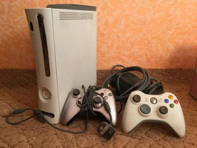 Лот: 5055708. Фото: 1. Продам Xbox 360 60gb. Игровые приставки, консоли