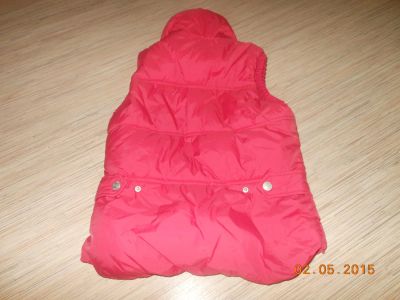 Лот: 5485577. Фото: 1. Жилет теплый ZARA р. 134 +-. Верхняя одежда