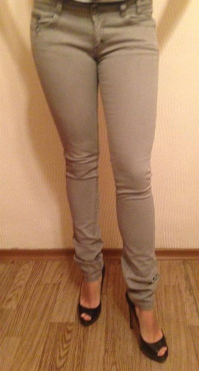 Лот: 3173473. Фото: 1. Джинсы Bershka. Джинсы