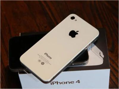 Лот: 4469556. Фото: 1. Iphone 4s 16g новый. Кнопочные мобильные телефоны