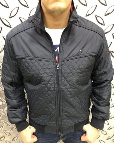 Лот: 12143882. Фото: 1. Легкая куртка Tommy Hilfiger мужская... Верхняя одежда