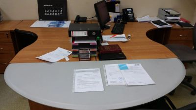 Лот: 5145265. Фото: 1. комплект из 2-х столов, офисный. Другое (офисная мебель и домашние кабинеты)