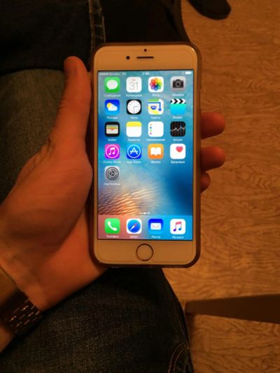 Лот: 6841814. Фото: 1. iPhone 6 16gb gold. Смартфоны