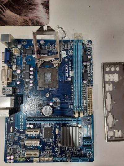 Лот: 16305140. Фото: 1. Gigabyte GA-H61M-DS2V rev2.1. Материнские платы